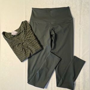 VGUC & EUC Bundle of Top & Leggings: Separates, Yoga Pants, Ribbed Keyhole Top
